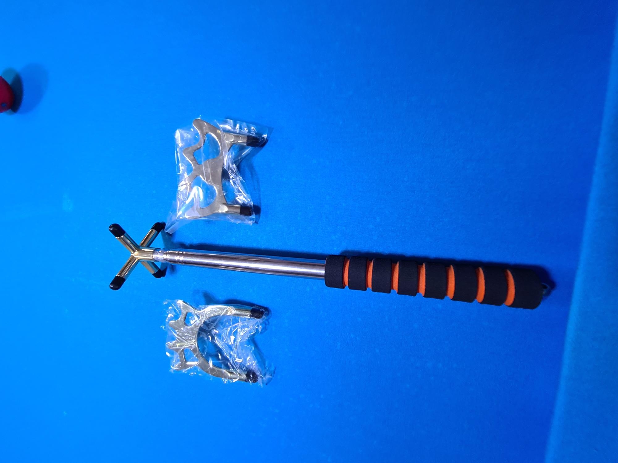 Telescopic cue rest